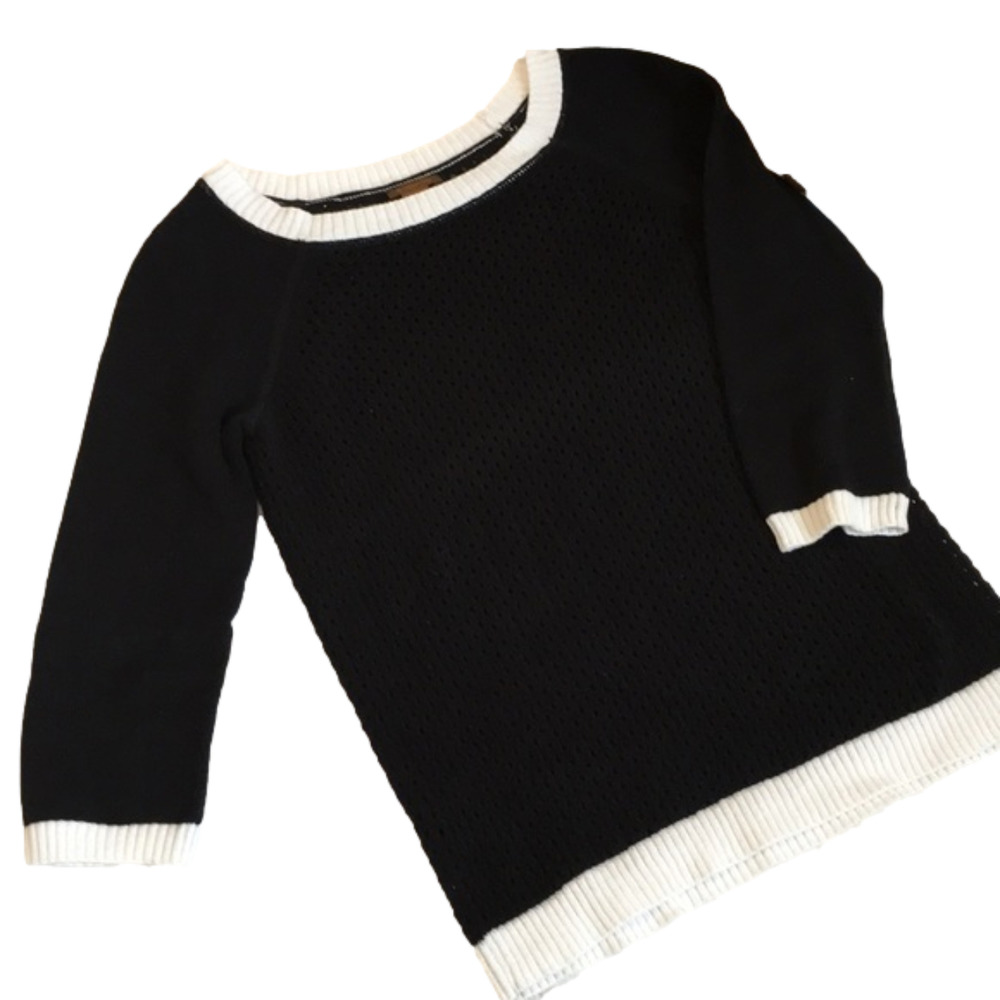 Copper Key Black sweater and White Trim Sz S